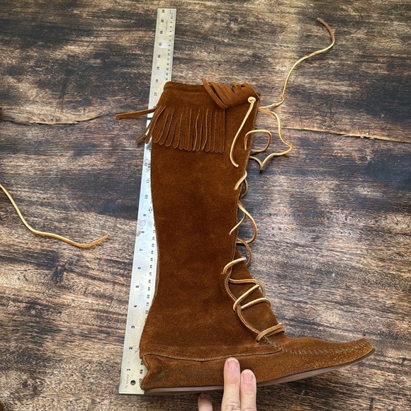 Minnetonka brown suede front leather lace up moccasin flat boots size 8 - Picture 13 of 16